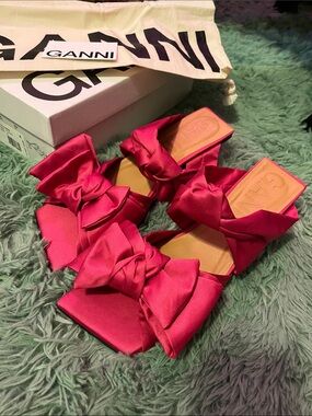 Ganni Hot Pink Satin Bow Slide Sandals NWB